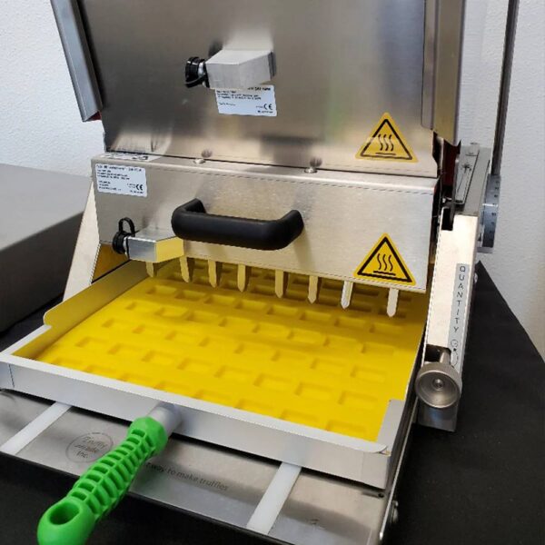 UNIVERSAL DEPOSITOR Edible machine 6L & XL